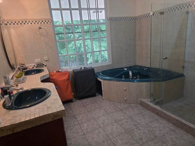 Melissa Foster Luxury Vende Versátil Casa Unifamiliar - Oficina en Diablo, Ancón MFR2076