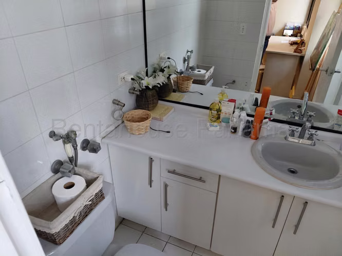 Apartamento en Venta en Punta Paitilla. PH MAR DE PLATA. 25LDC10179