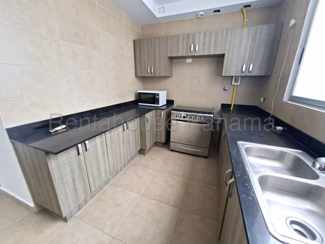Se Vende Apartamento en San Francisco LA27-685