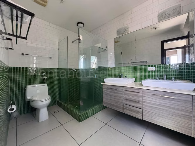 Se Vende Apartamento en Altos de Panama LA27-435