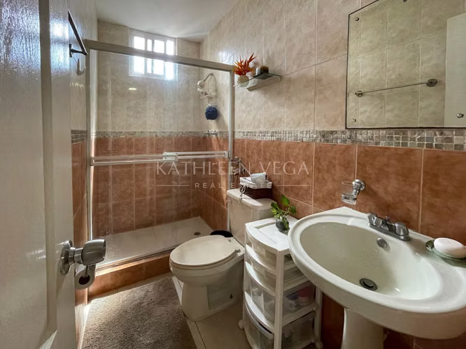 Apartamento de 3 recámaras en PH ROYAL POINT Hato Pintado