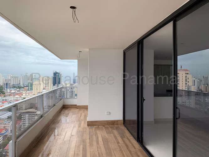 Alquiler de Apartamento en El Cangrejo Ph Carreras Tower NS