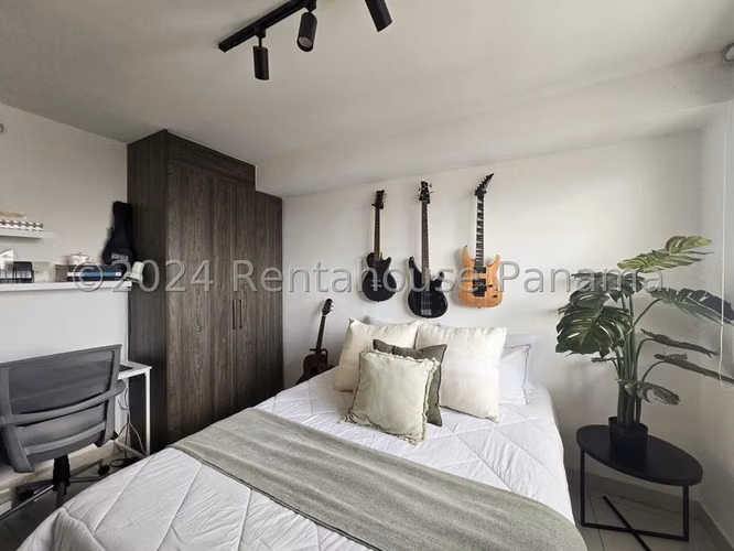 Apartamento amoblado en venta en Carrasquilla PH Mid Park