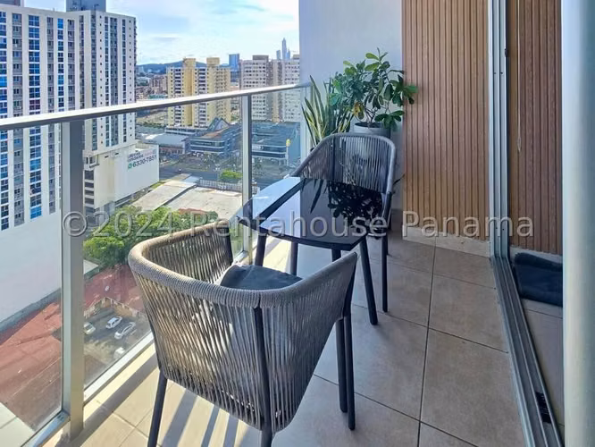 Apartamento amoblado en venta en Carrasquilla PH Mid Park