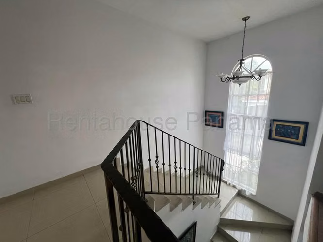 Casa en venta en Costa del Este PH Palmeras del Este