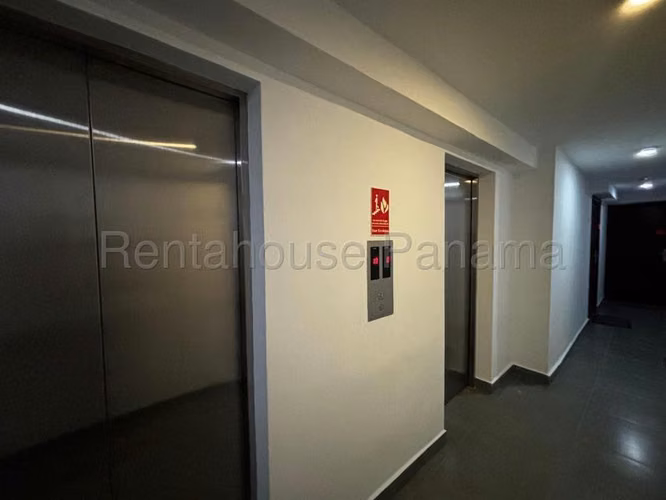 Apartamento en venta Via España PH Premium