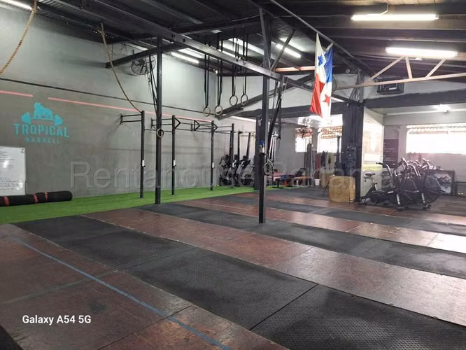 Casa comercial en venta en San Francisco
