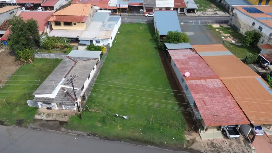 Se Vende Terreno Estratégico en el Centro de Chitré