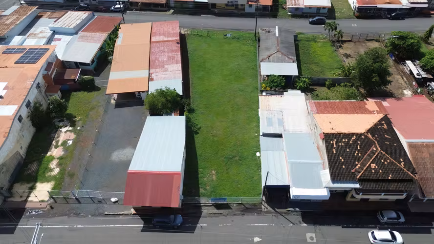 Se Vende Terreno Estratégico en el Centro de Chitré
