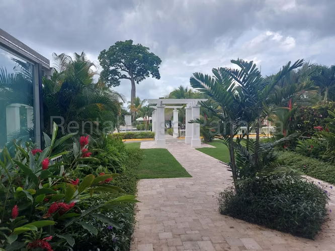 Apartamento de playa amoblado en venta en Bijao Rio Hato