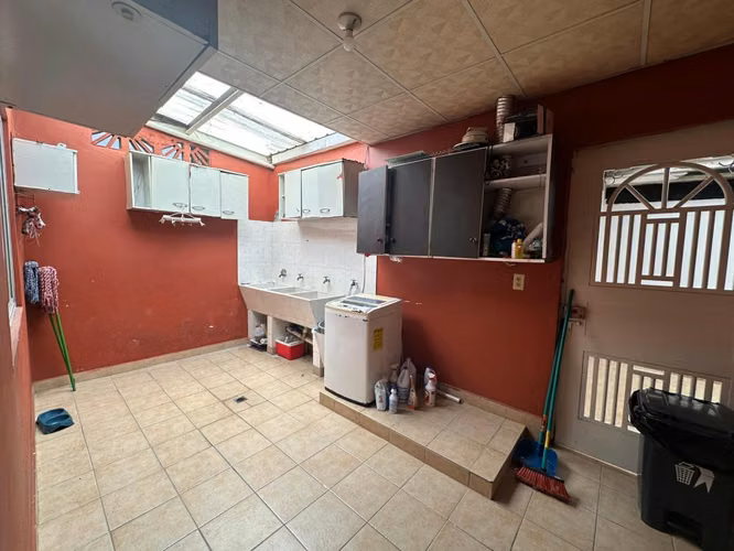 VENTA CASA EN LAS CUMBRES Urb. Praderas del Rocio (BCO UNK)