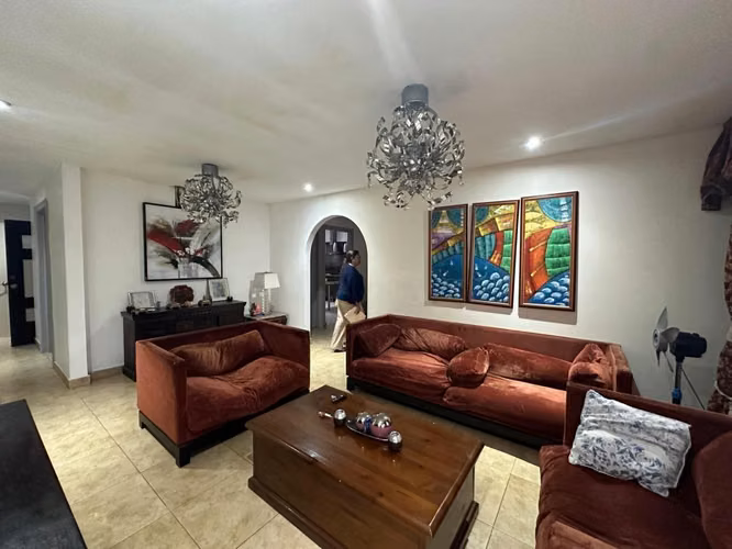 VENTA CASA EN LAS CUMBRES Urb. Praderas del Rocio (BCO UNK)