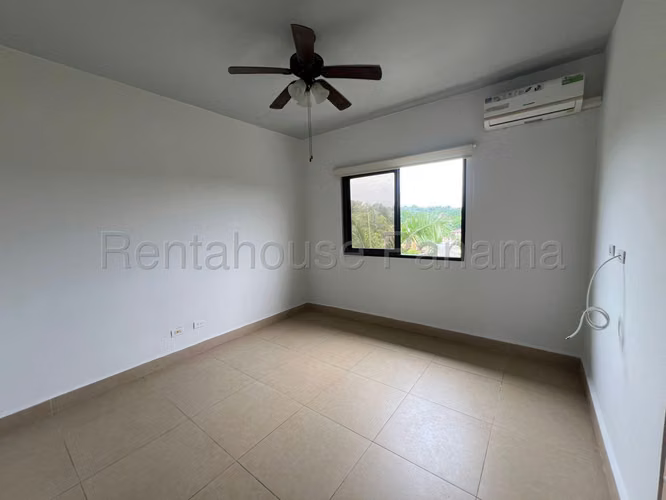 VENTA DE APARTAMENTO EN ALBROOK DCD25-9756