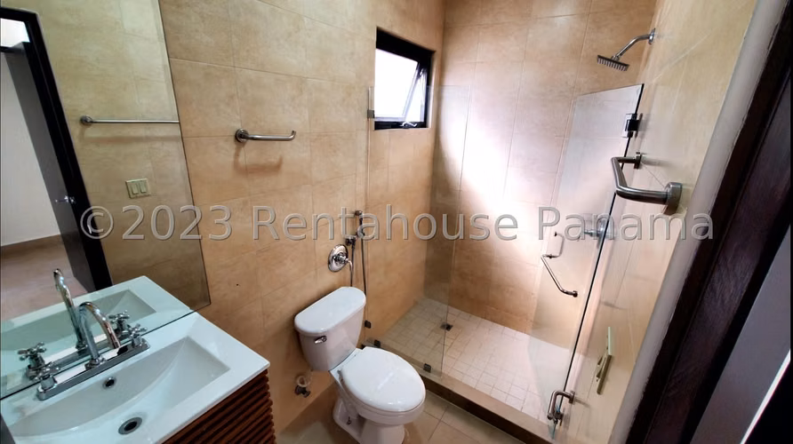 VENTA DE APARTAMENTO EN ALBROOK DCD23-6973