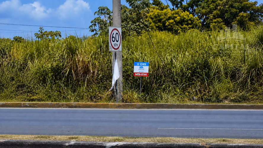SE VENDE TERRENO EN AUTO MOTOR, A ORILLA DE LA VÍA TOCUMEN
