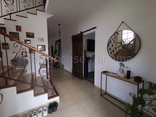 ¡Exclusiva Residencia de Lujo en Venta | 5 Recámaras | Piscina Privada | Área BBQ GC
