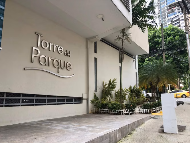 Se Vende Apartamento en Paitilla VLU27-298