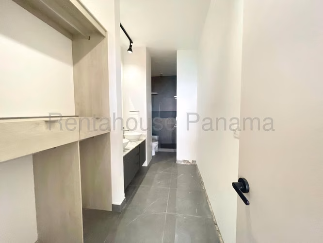 Vendo Apartamento en Avenida Balboa LC26-2585