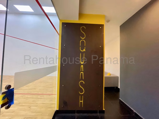 Vendo Apartamento en Avenida Balboa LC26-2585