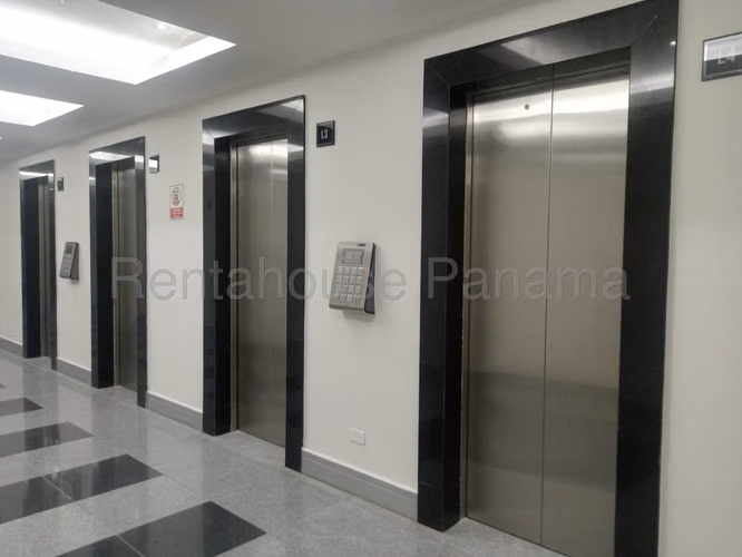  ¡Oficina Premium en Alquiler en Financial Park – Costa del Este! GC