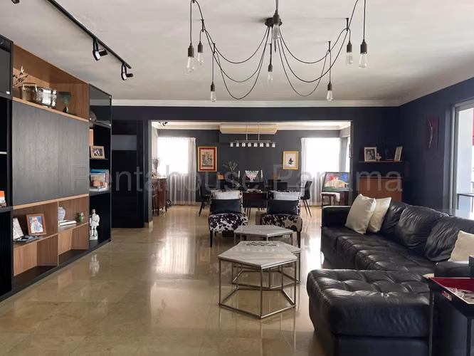 Venta de Apartamento en El Cangrejo I3398GRR