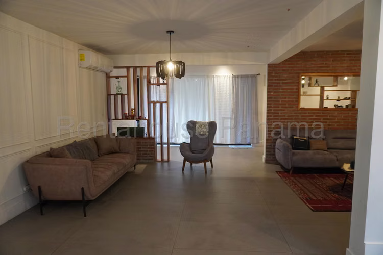 Se Vende Casa en Clayton MDV27-671