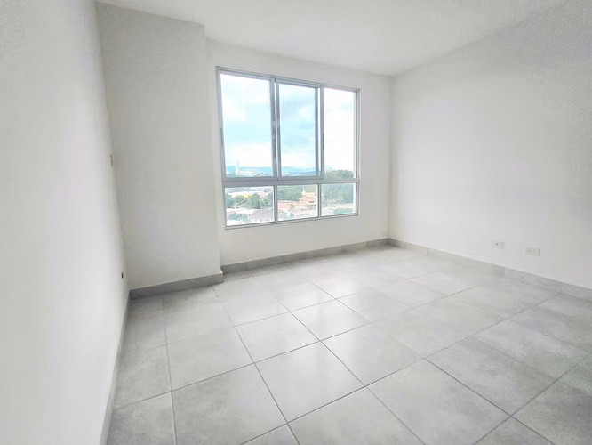 Apartamento en alquiler en Parque Lefevre PH Santerra