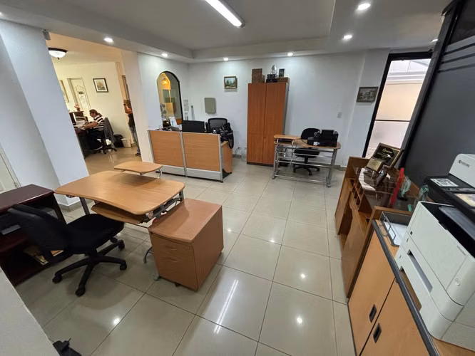 Edificio con 12 estacionamientos a la Venta en El Carmen