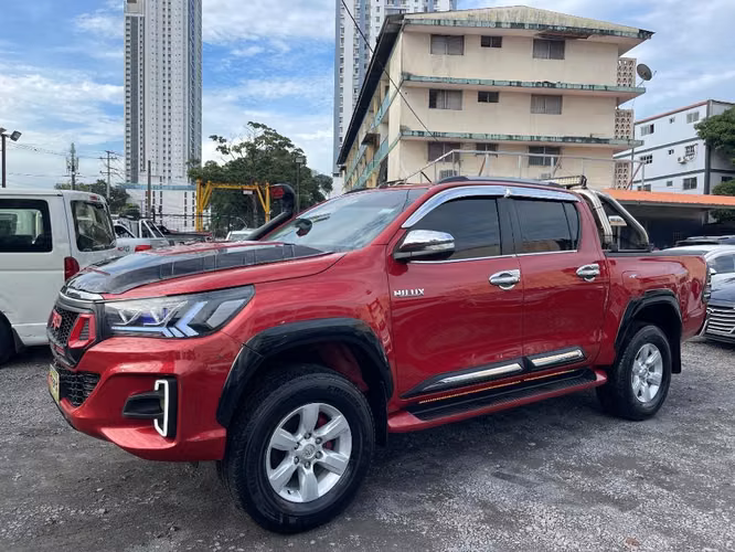 TOYOTA HILUX 2018 MANUAL 4X4