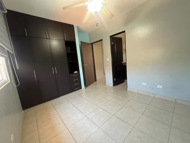 Venta de Casa en Villa Valencia Costa Sur