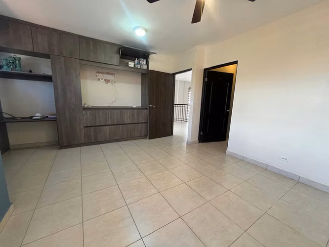Venta de Casa en Villa Valencia Costa Sur
