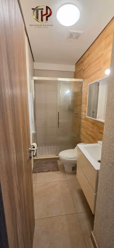 Apartamento de playa en alquiler – PH Royal Palm , con vista al mar.