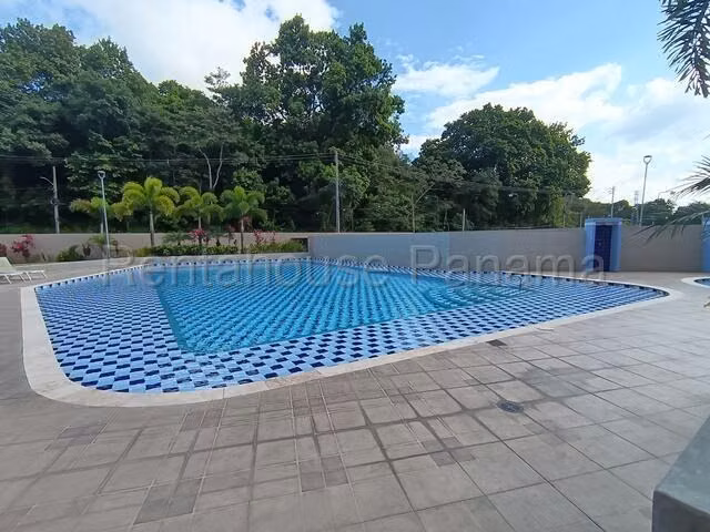 Apartamento En Venta En Brisas Del Golf SYH