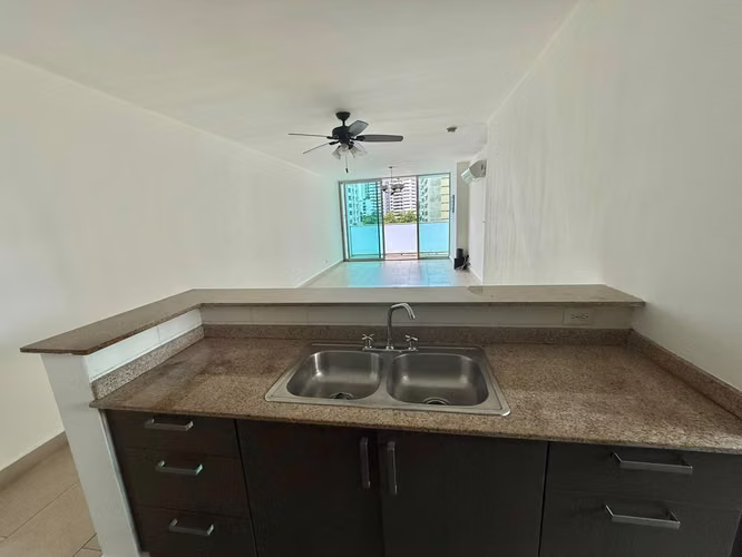 ¡GANGA EN PUNTA PACÍFICA! Apartamento en venta – L.G.