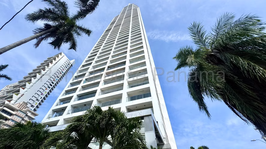 Apartamento en Venta en Avenida Balboa. RIVAGE