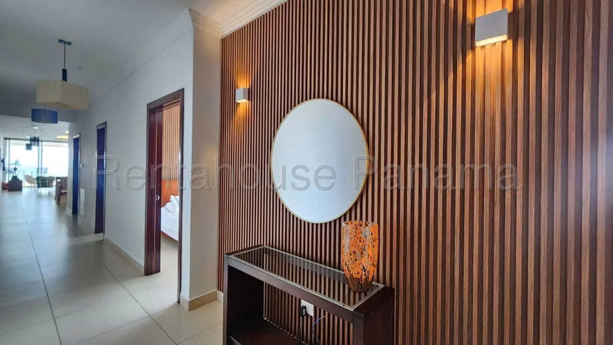 Apartamento en Venta en Avenida Balboa. RIVAGE