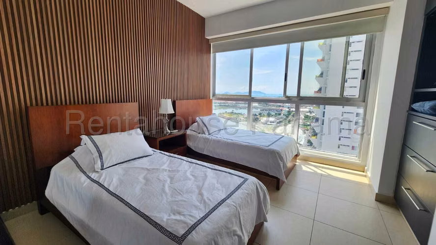 Apartamento en Venta en Avenida Balboa. RIVAGE