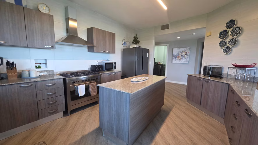 APARTAMENTO AMOBLADO EN VENTA – PH Las Olas