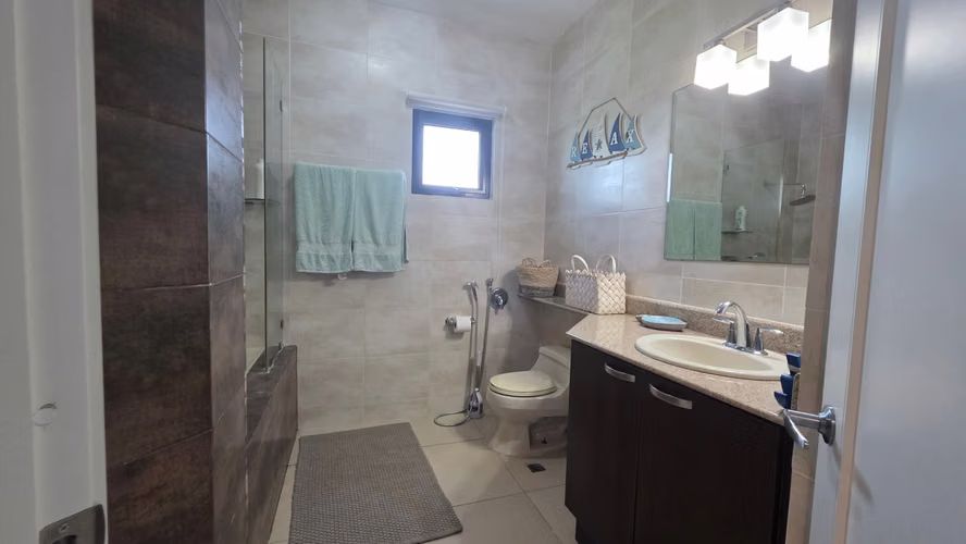 APARTAMENTO AMOBLADO EN VENTA – PH Las Olas
