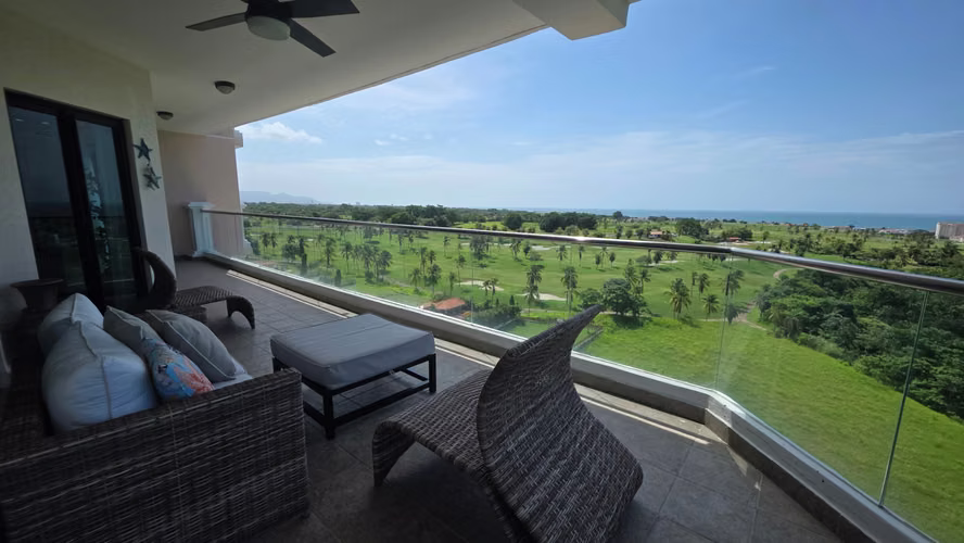 APARTAMENTO AMOBLADO EN VENTA – PH Las Olas