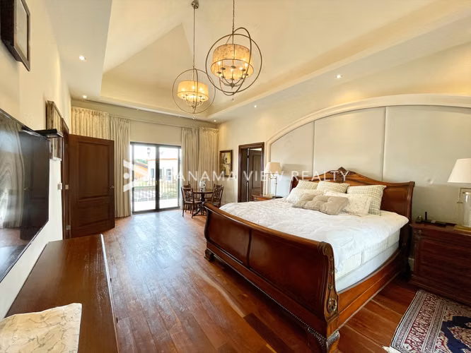BUENAVENTURA MANSION - BUENAVENTURA