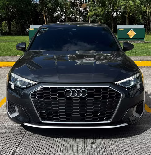 Audi A3 Del 2023 EXCELENTE CONDICIONES