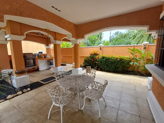 Casa IMPECABLE Clayton Village 500 m2 4 hab 4 ba cercano a Embassy Club, Albrook, Ciudad del Saber - Imagen 5