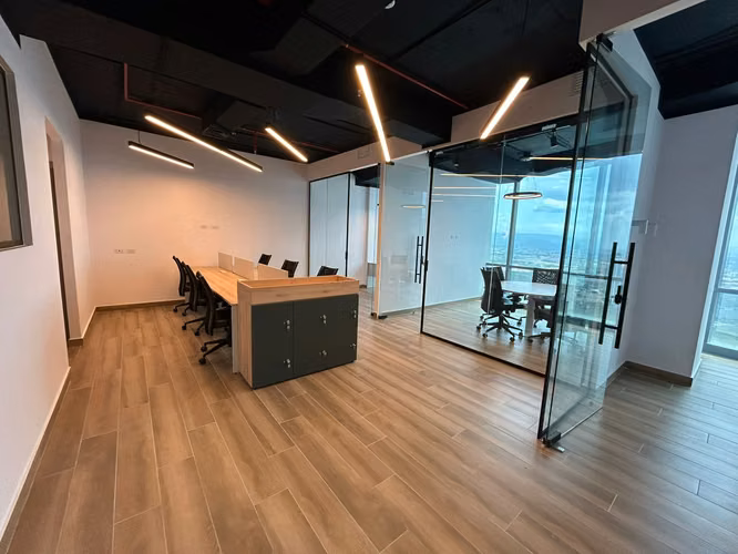 Alquiler de Oficinas en Financial Park | Desde 87m² hasta Piso Completo de 1,000m² - Imagen 6