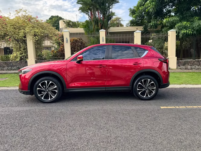 Mazda CX-5 Año 2023, Automática - Versión Semi Full *