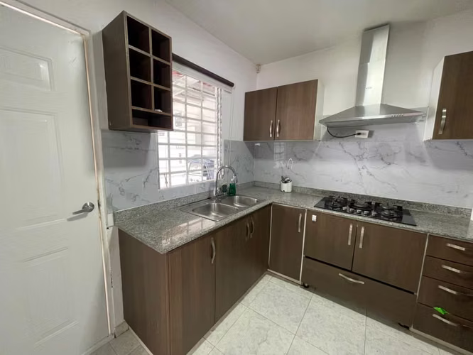 VENTA CASA SAN ANTONIO