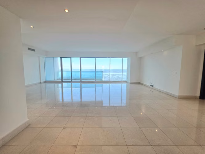 PH Ocean One Costa del Este 330 m² Frente al Mar 3 Suites + Den