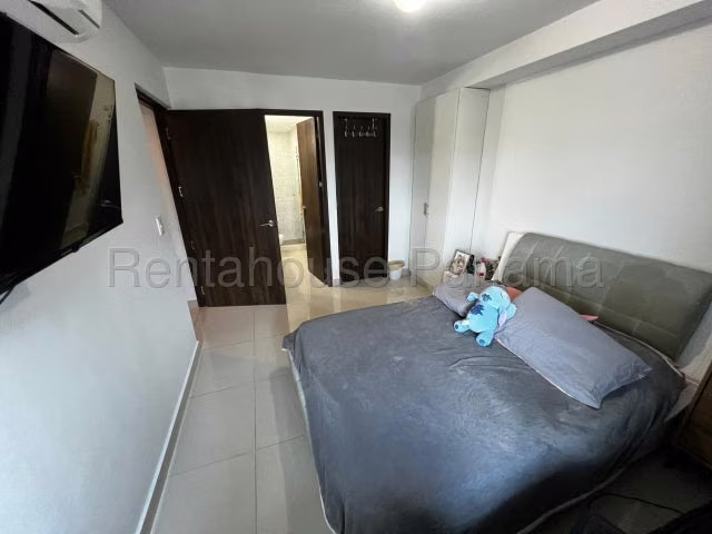 Venta de Apartamento PH Torres de Monserrat en 12 de Octubre 26LBR1636