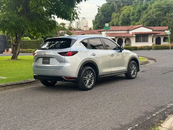 MAZDA CX-5 AÑO 2019 - Versión Semi Full, Automática