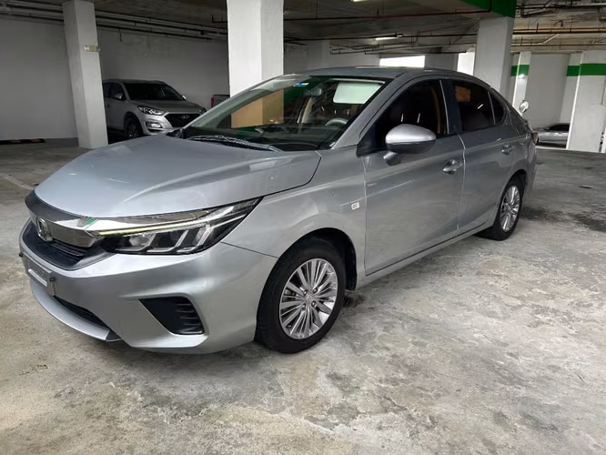Honda City Gris – ¡Excelente estado! 2021